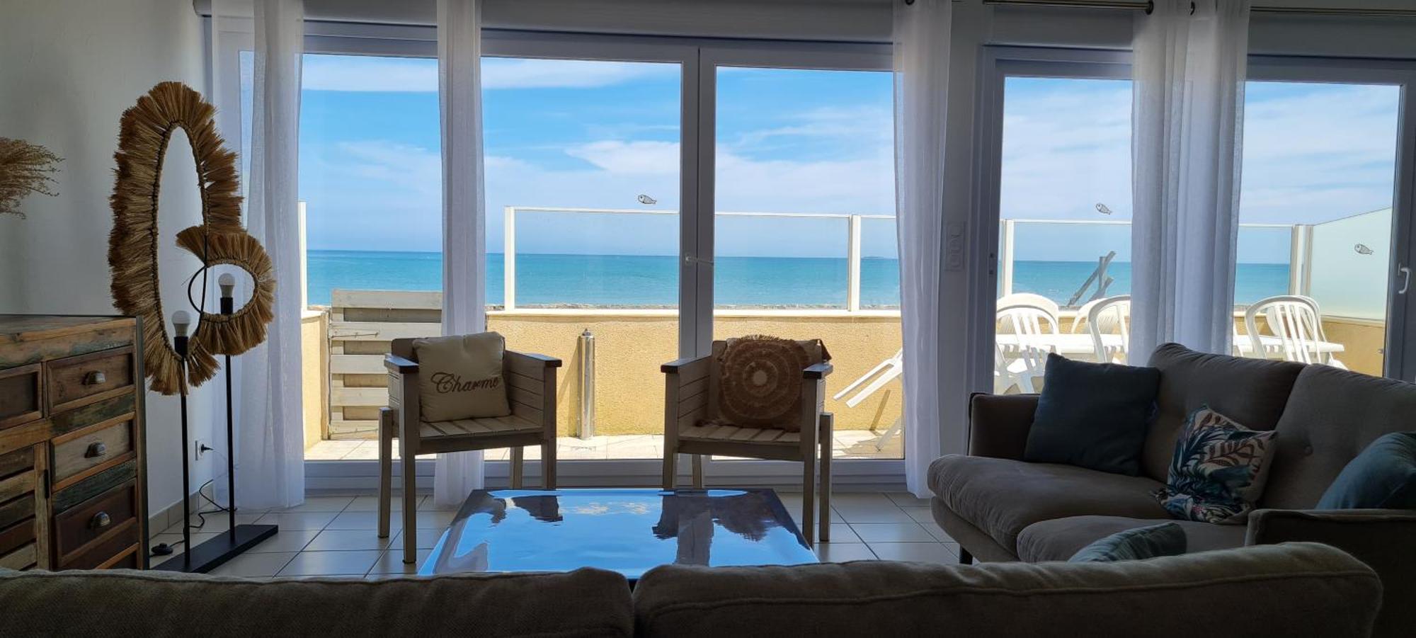 Villa Relais Des Iles Saint Marcouf Exterior foto